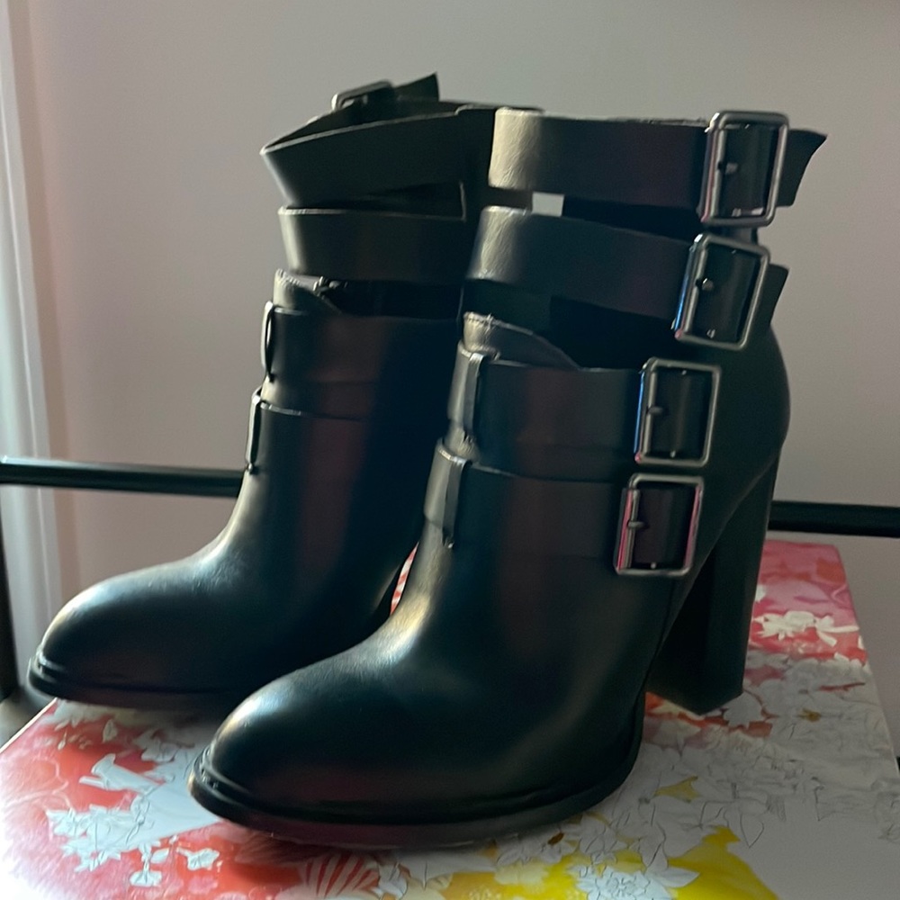 Chinese Laundry Combat Bootie